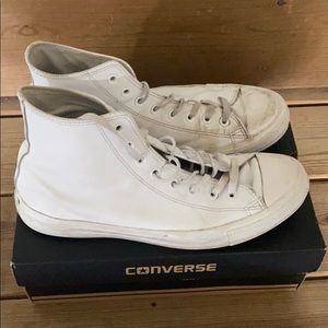 White Leather Converse Men’s 9
